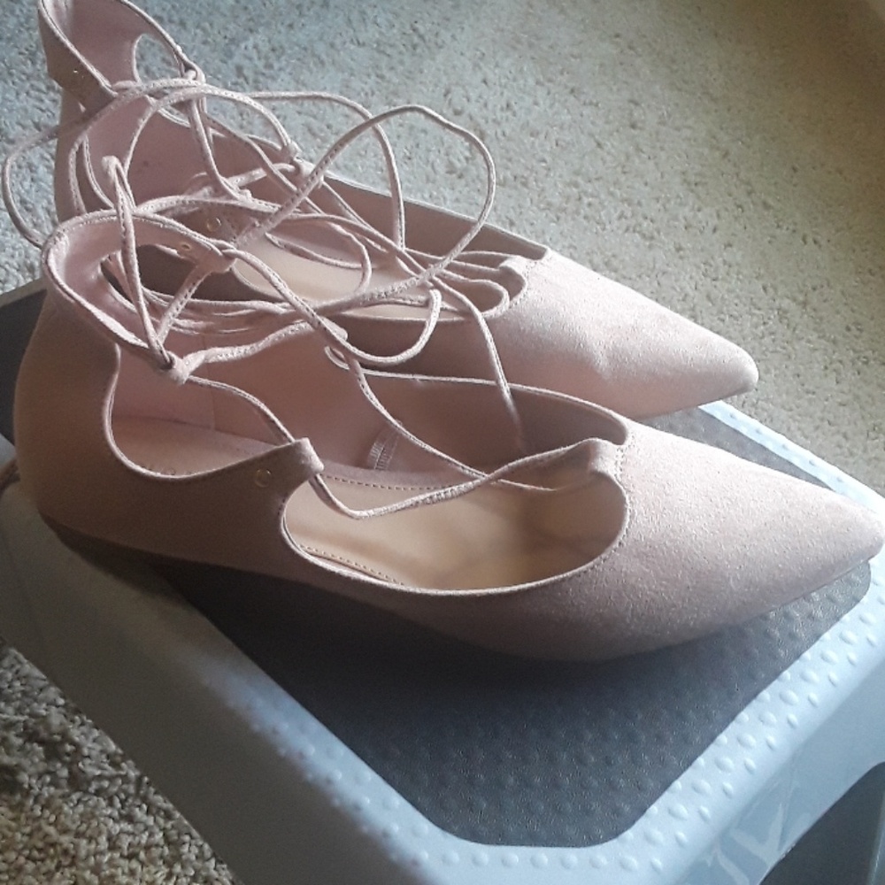 Shoes - Picture 2 of 3